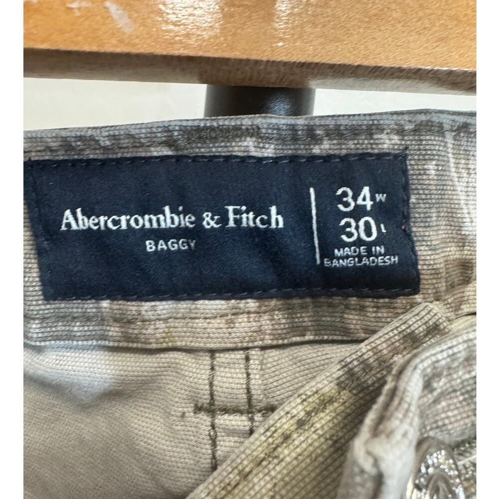 Ambercrombie & Fitch Mens Baggy Camo Demin Jeans Size 34/30 - Picture 3 of 3